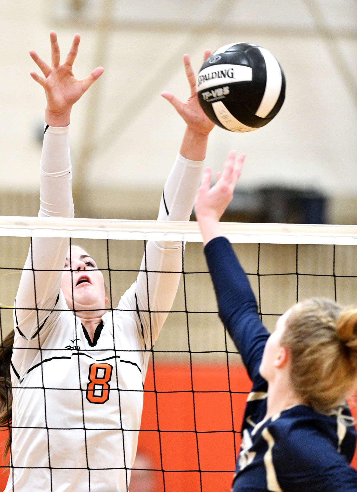 Heelan vs Sergeant Bluff-Luton volleyball